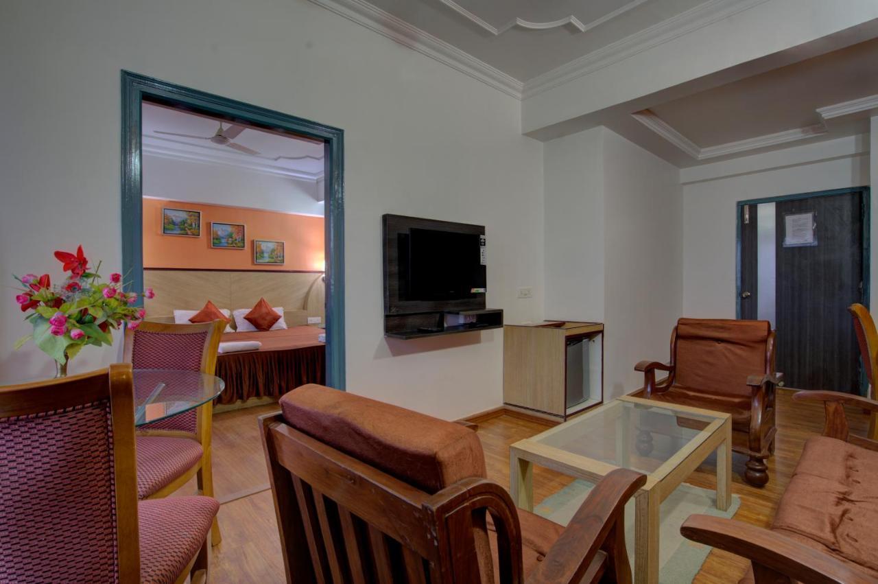 Hotel Mahadev Palace Deoghar Bagian luar foto